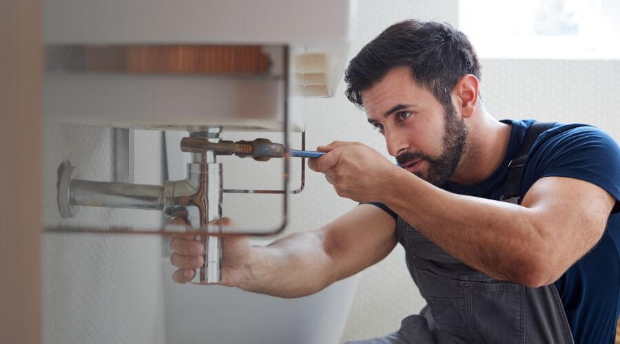 Professional water heater installation services in El Paso, IL